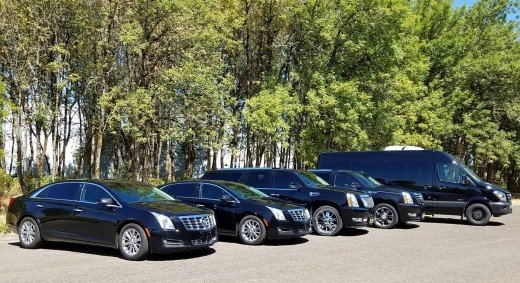 How do luxury limo car services differ from regular car services?